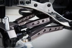 Gmade GM30026 GS01 Machined M3 44mm Upper Link (2) (Titanium Grey) : Komodo -Remote controlled off-road vehicle store 638792 23497.1687716304
